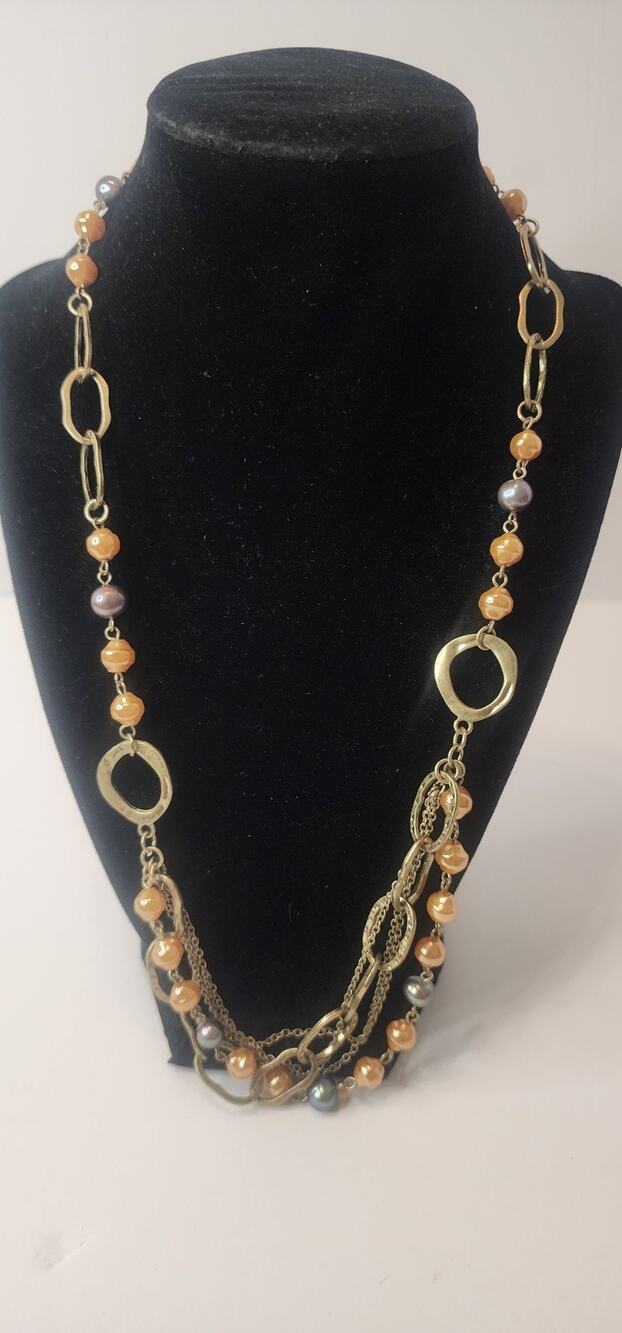 Premier Designs Faux Pearl Necklace